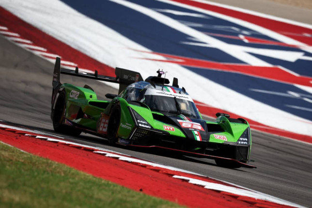 Гиперкар Lamborghini экипажа Даниила Квята на трассе в Остине, фото XPB