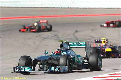 Льюис Хэмилтон