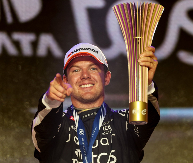 Ник Кэссиди, победитель первой гонки лондонского финала Формулы E