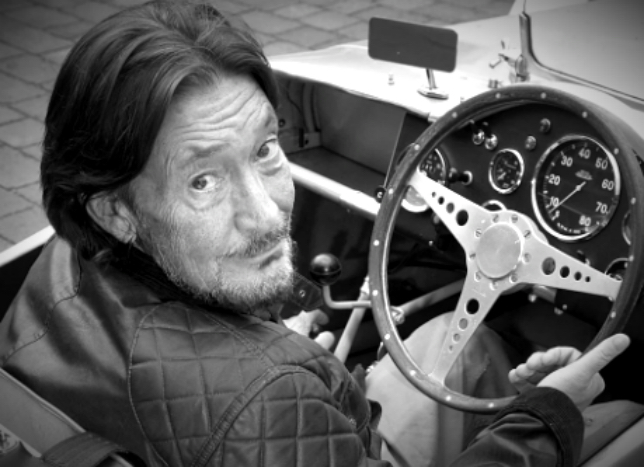 Крис Ри за рулём Caterham 7