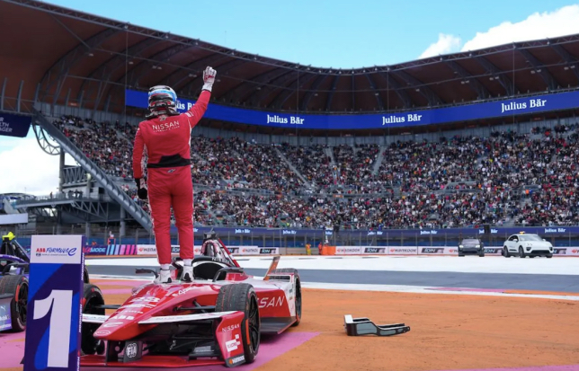 Оливер Роулэнд, победитель гонки в Мехико, 2025 год, фото Формулы E