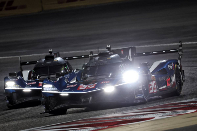 Гиперкары Alpine на трассе в Бахрейне, 2025 год, фото XPB