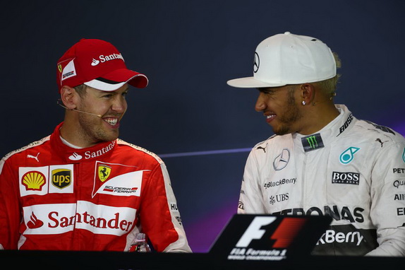 Себастьян Феттель (слева) и Льюис Хэмилтон