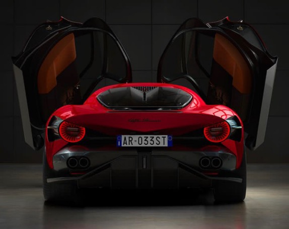 Alfa Romeo 33 Stradale, фото пресс-службы Alfa Romeo