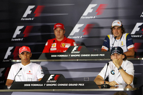 Слева направо: (первый ряд) Льюис Хэмилтон, Роберт Кубица, (второй ряд) Кими Райкконен, Фернандо Алонсо