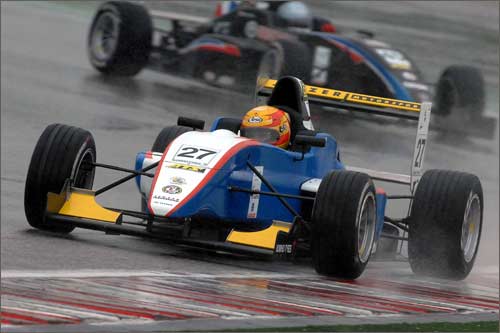 Максим Зимин на трассе в Мизано