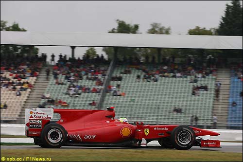 Фелипе Масса и полупустые трибуны Хоккенхайма