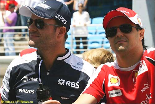 Парад пилотов. Рубенс Баррикелло и Фелипе Масса