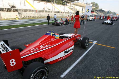 Стартовое поле Формулы BMW