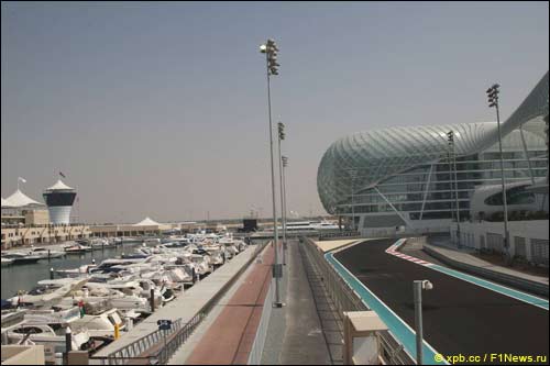 Автодром в Абу-Даби