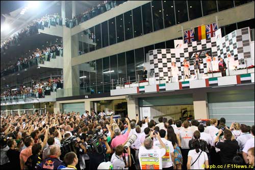 Подиум решающей гонки сезона 2010 года