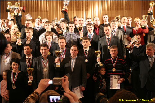 Коллективное фото участников церемонии награждения RAF