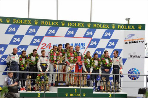 Призовой пьедестал 79-й суточной гонки в Ле-Мане 