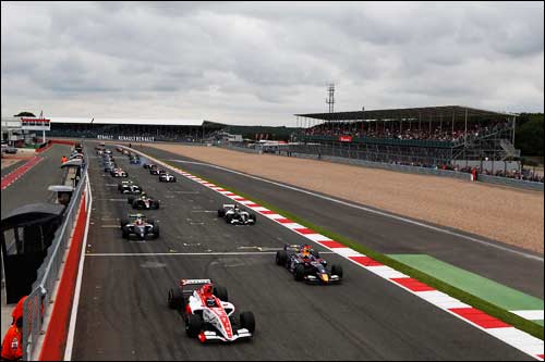 Старт гонки Мировой Серии