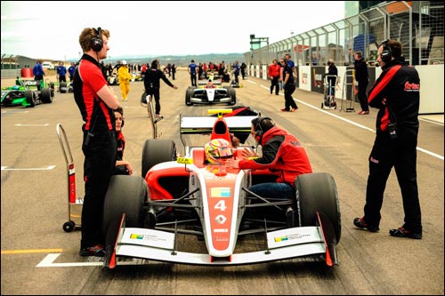 Робин Фряйнс