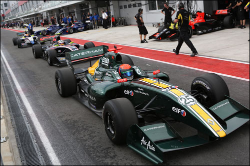 Гонщики WSR готовятся к началу тренировки