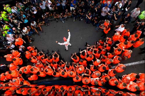 Дженсон Баттон, фотографы и команда