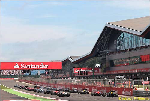 Старт Гран При Великобритании 2013