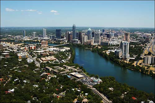 Вид на Остин с борта вертолета