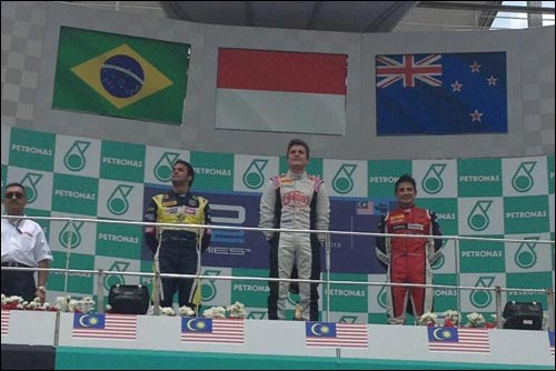 Подиум воскресного спринта GP2 в Малайзии