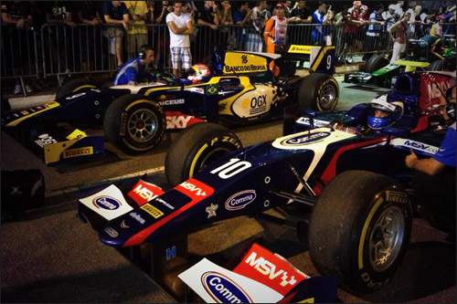 Пилоты Carlin на трассе в Сингапуре