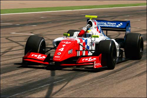 Оливер Роуланд