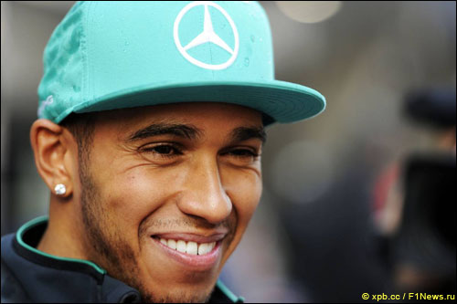 Льюис Хэмилтон