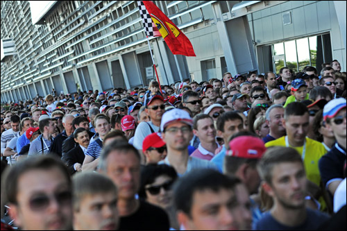 Питлейн втодрома в Сочи в четверг