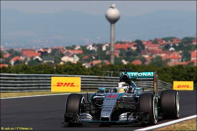 Льюис Хэмилтон