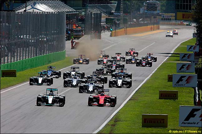 Старт Гран При Италии 2015