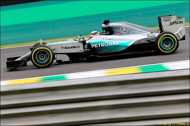 Льюис Хэмилтон