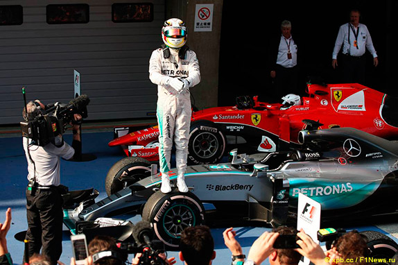 Льюис Хэмилтон после победы на Гран При Китая