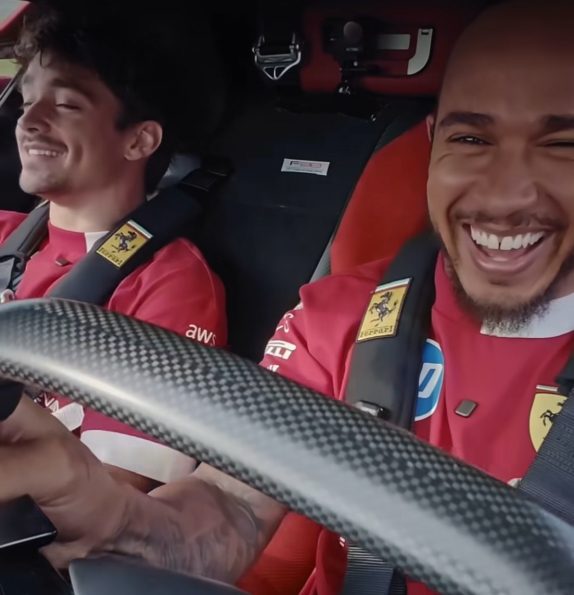 Потому пришла очередь Хэмилтона сесть за руль... Стоп-кадр из видео Ferrari