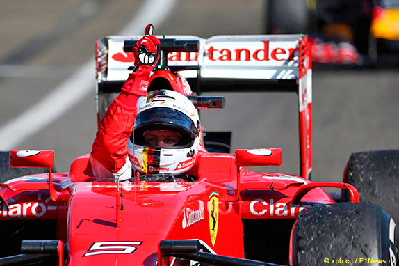 Себастьян Феттель после победы на Гран При Венгрии 2015 года