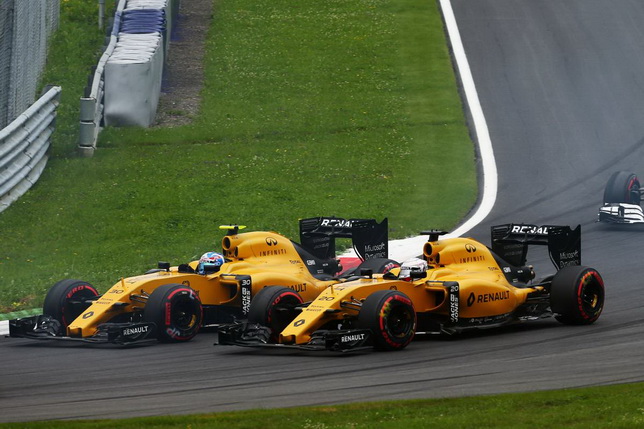 Гран При Австрии. Гонщики Renault