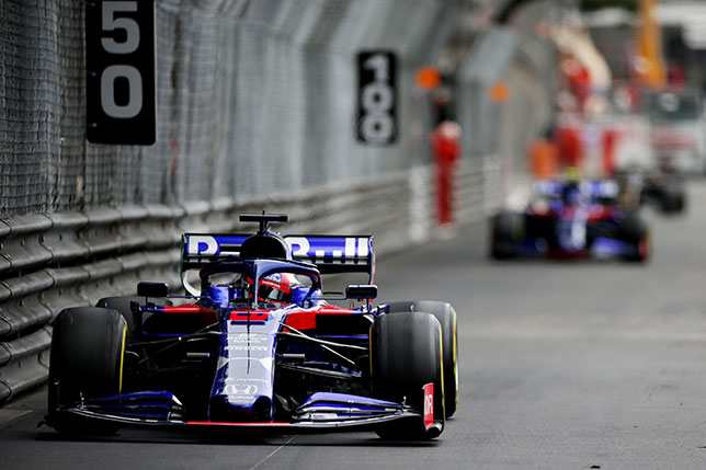 Даниил Квят на трассе Гран При Монако