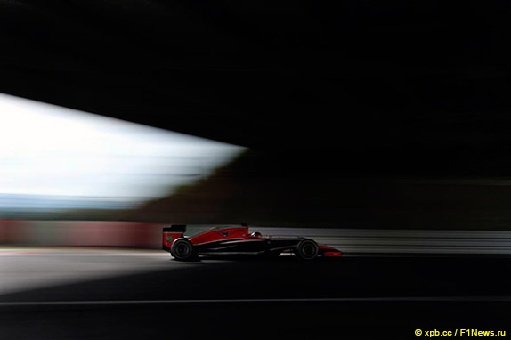 Жюль Бьянки въезжает под мост в Сузуке