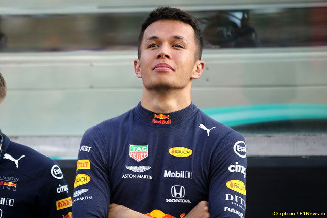 Александер Элбон