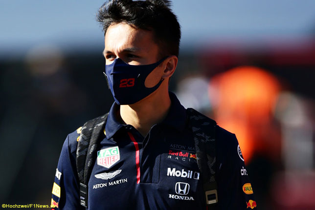 Александер Элбон