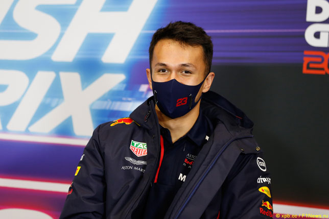 Алекс Элбон