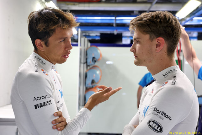 Алекс Элбон и Логан Сарджент