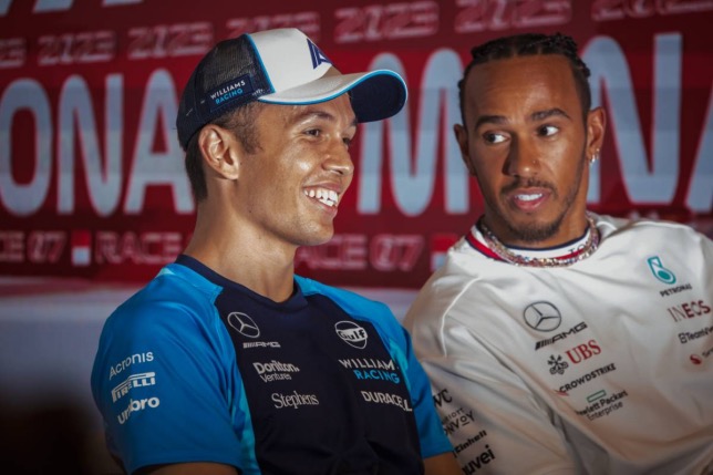 Алекс Элбон и Льюис Хэмилтон, фото XPB