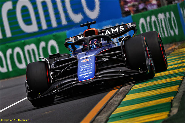 Алекс Элбон