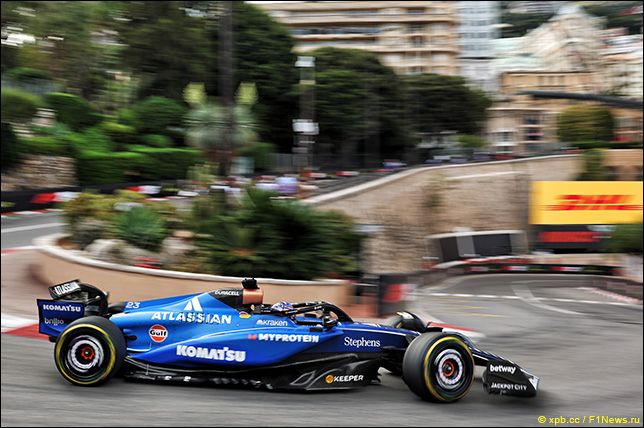 Алекс Элбон