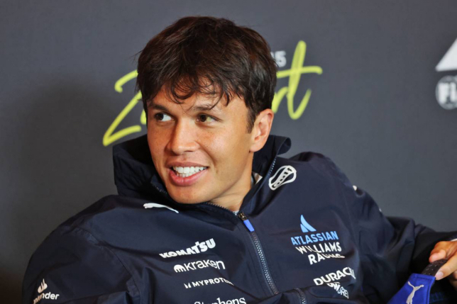 Алекс Элбон, фото XPB