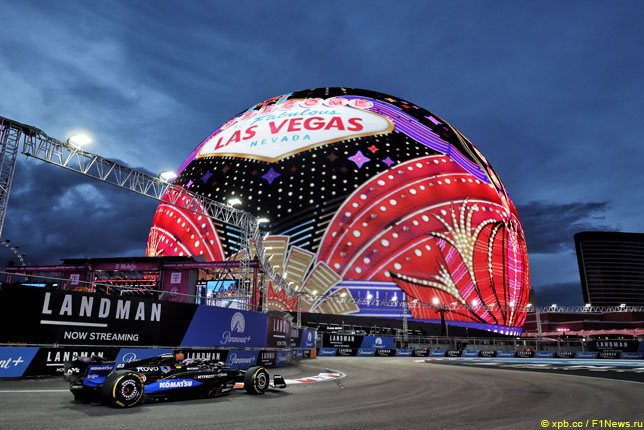 Алекс Элбон