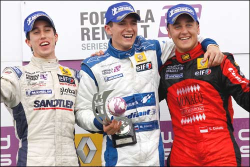 Михаил Алёшин на верхней ступеньке поуима первой гонки в Маньи-Кур