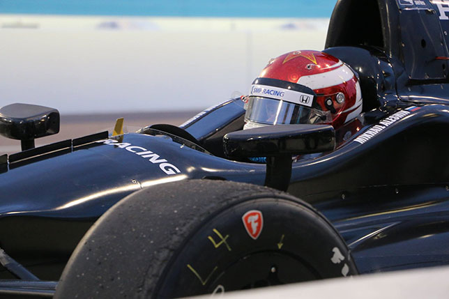 Михаил Алёшин на тестах в Финиксе