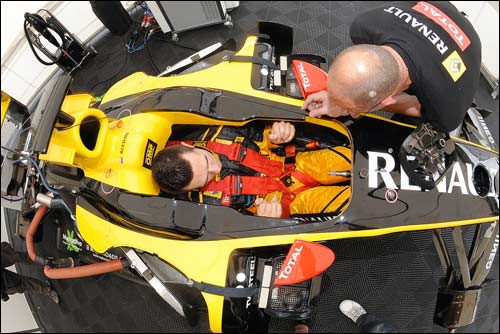 Михаил Алёшин