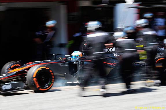 Пит-стоп Алонсо